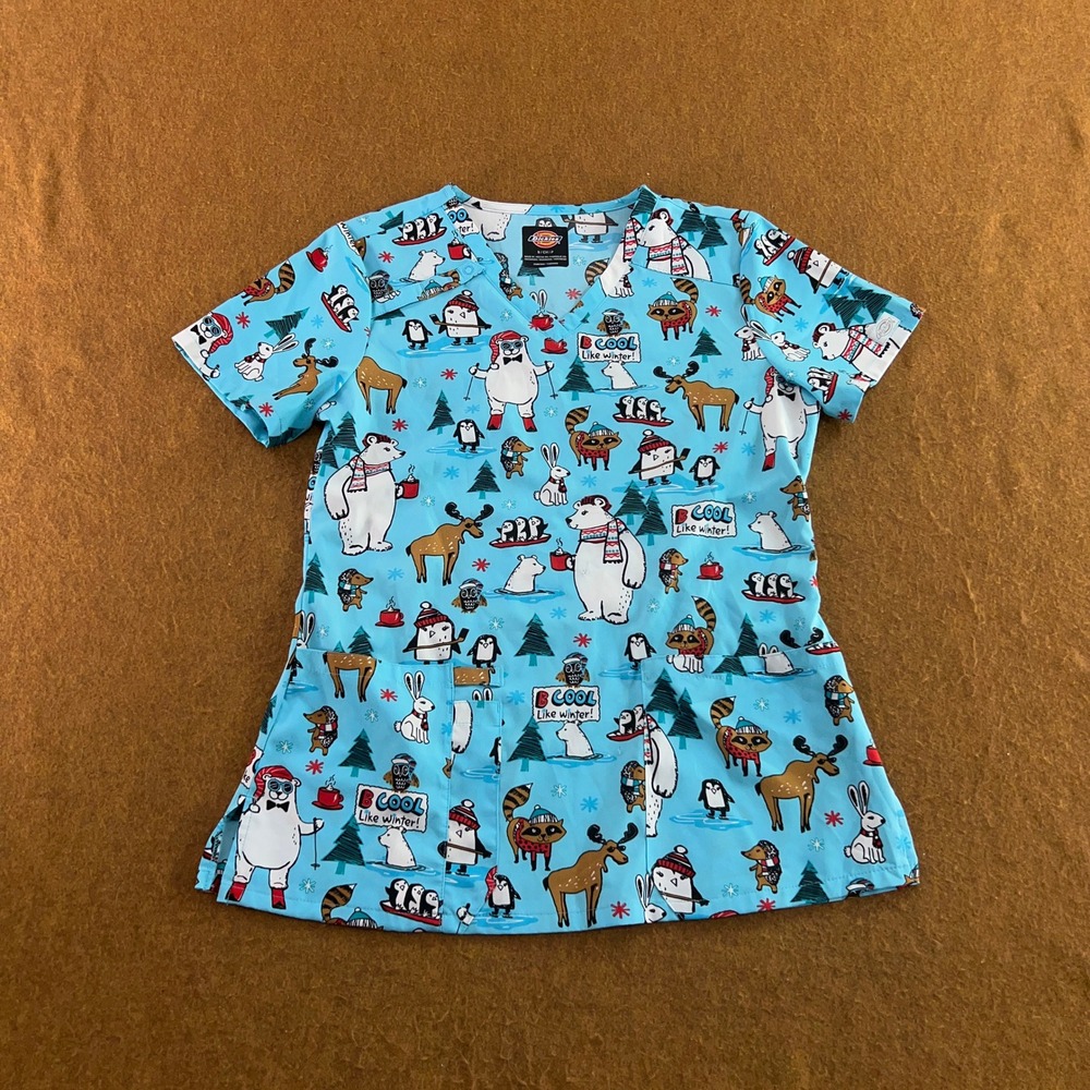Dickies Womens Small Blue Cool Like Winter Polar Bear Penguin Scrub Top New